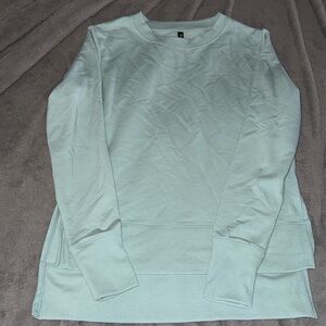 MPG high low crew neck